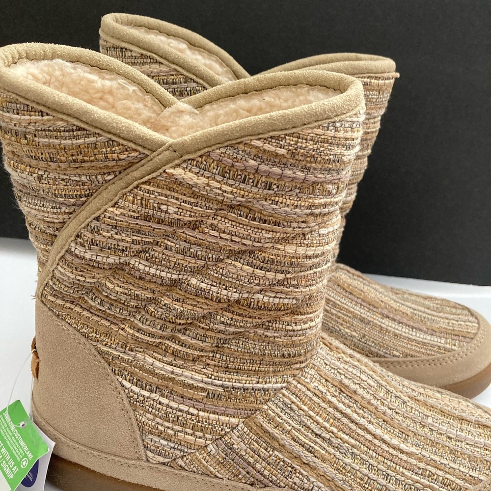 Sanuk boot